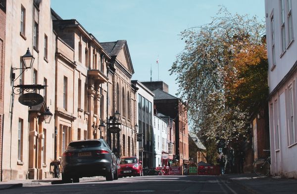 Cars and pedestrians in Oxford.